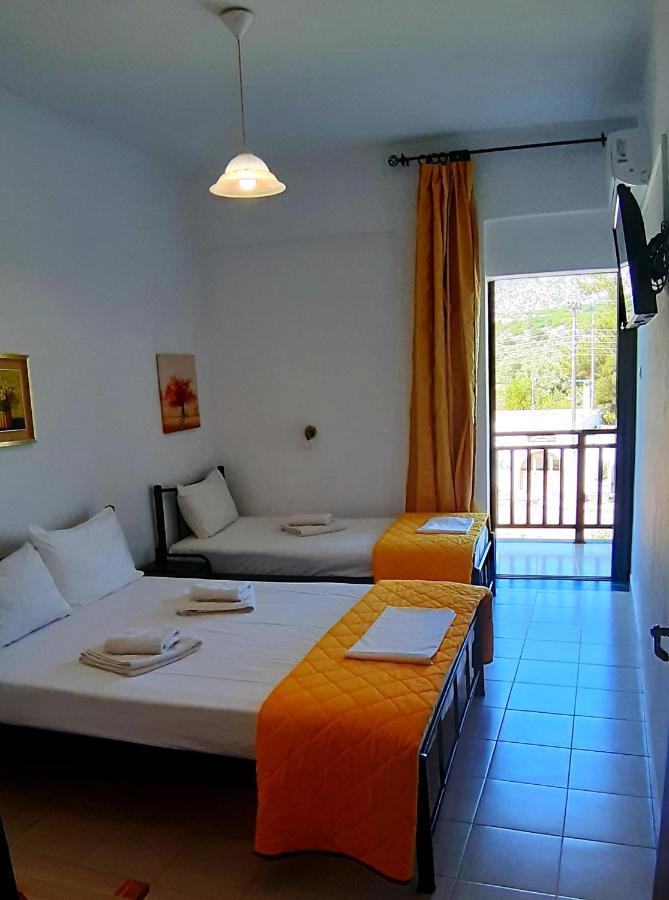 Sinoikismos Kambos Platanos Rooms מראה חיצוני תמונה