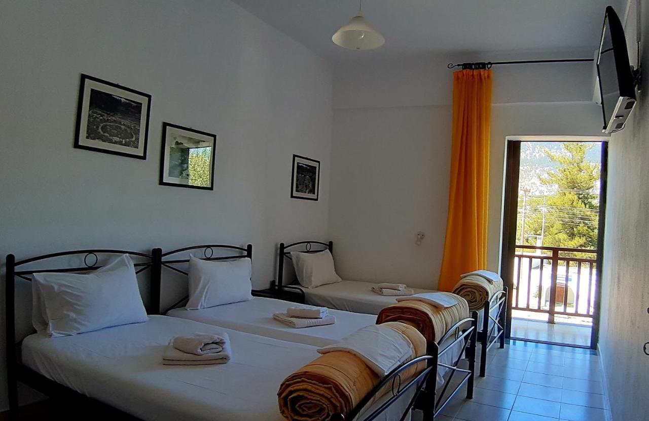 Sinoikismos Kambos Platanos Rooms מראה חיצוני תמונה