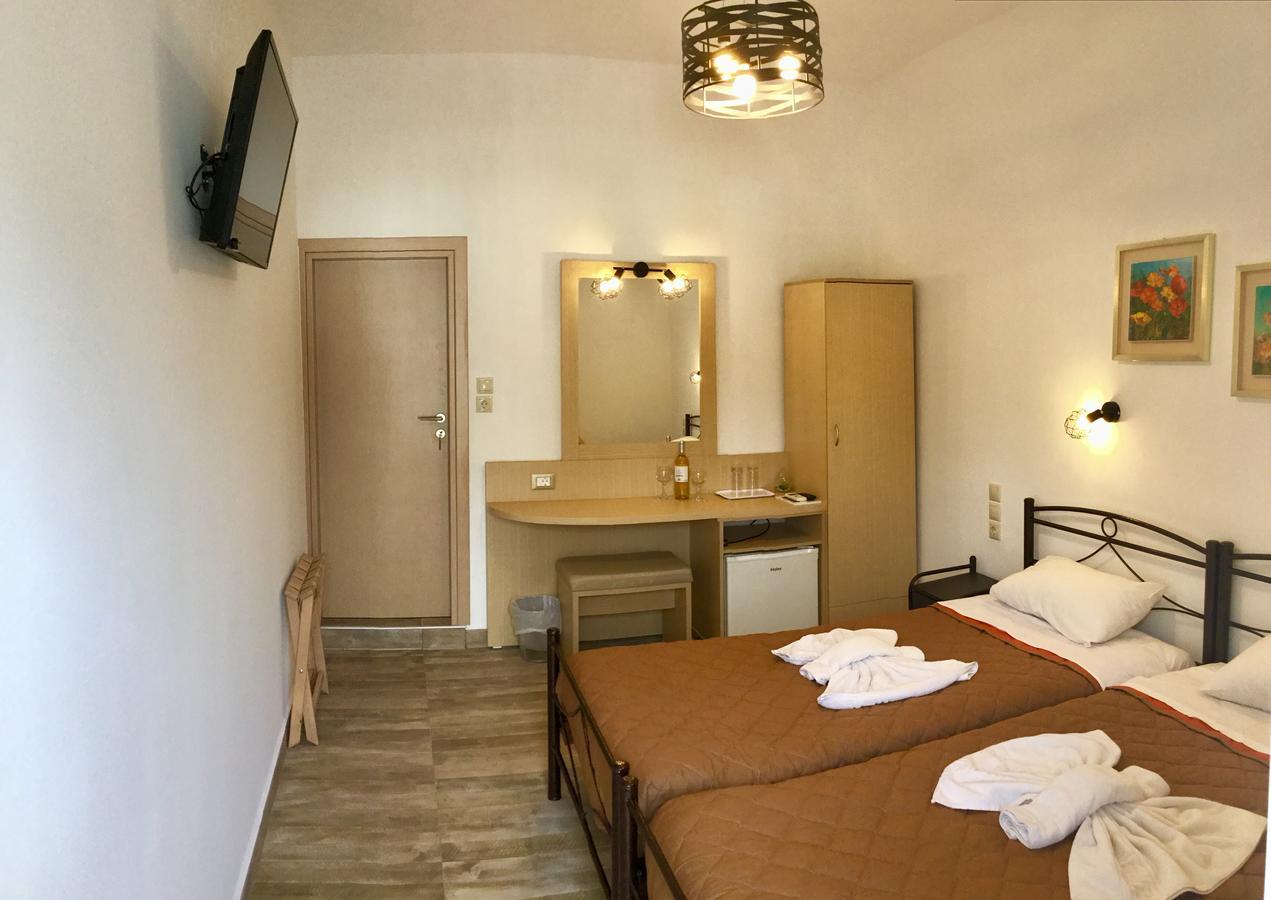 Sinoikismos Kambos Platanos Rooms מראה חיצוני תמונה
