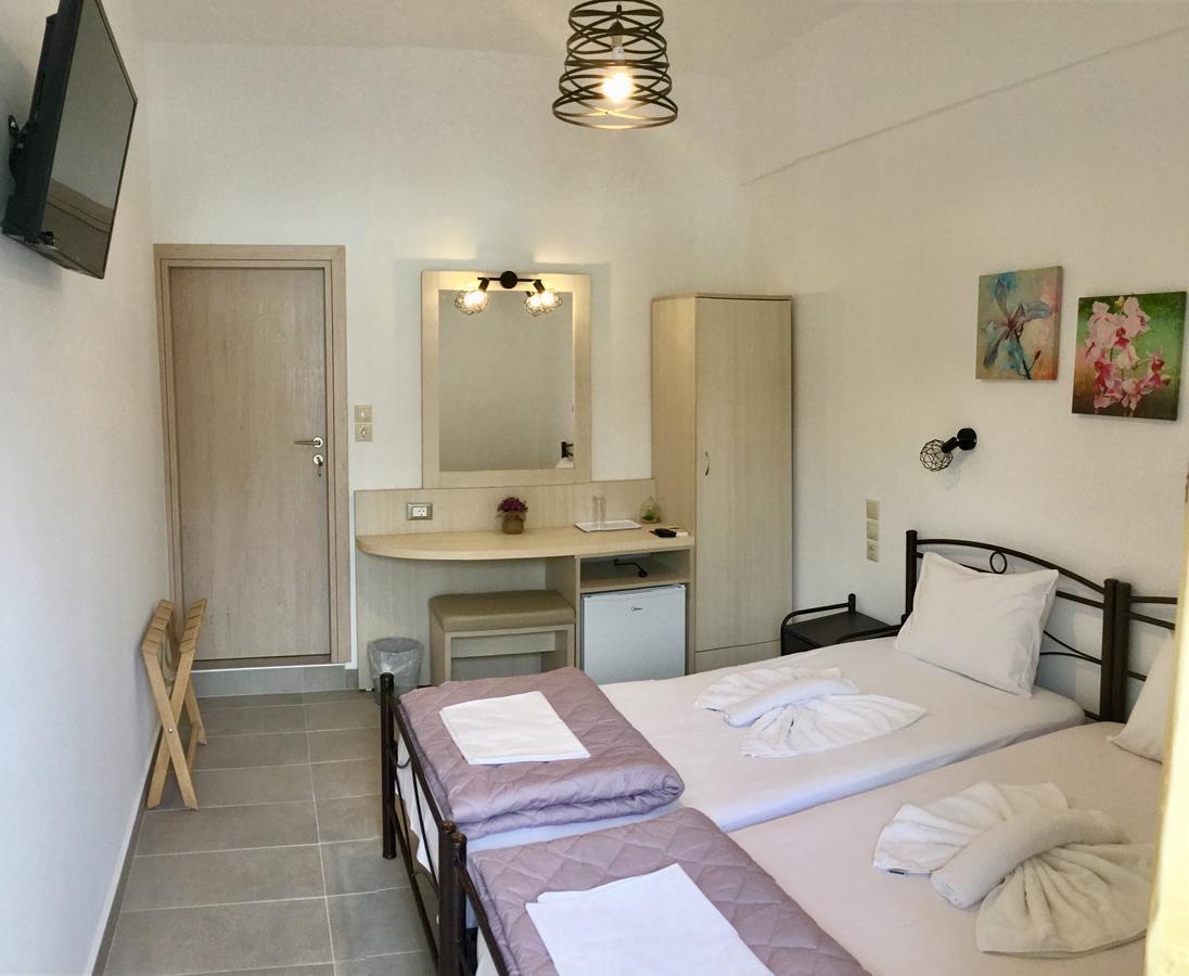 Sinoikismos Kambos Platanos Rooms מראה חיצוני תמונה