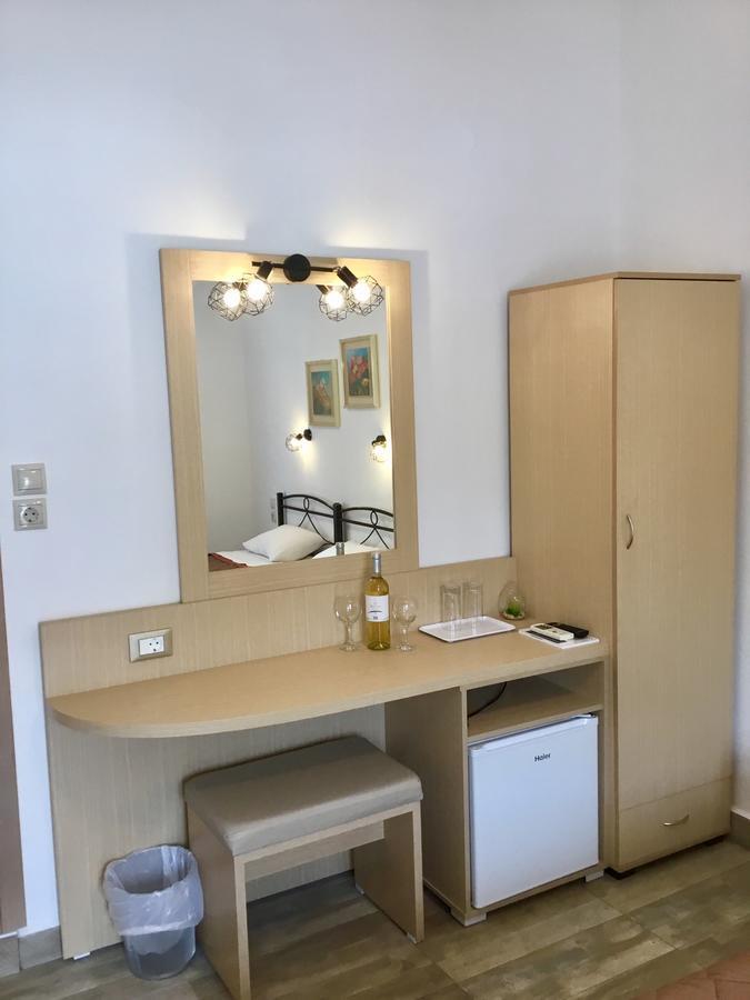 Sinoikismos Kambos Platanos Rooms מראה חיצוני תמונה